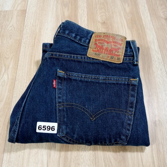Levi Strauss Co 505 Mens W32 L30 Dark Wash Straight Leg Jeans - Picture 9 of 9